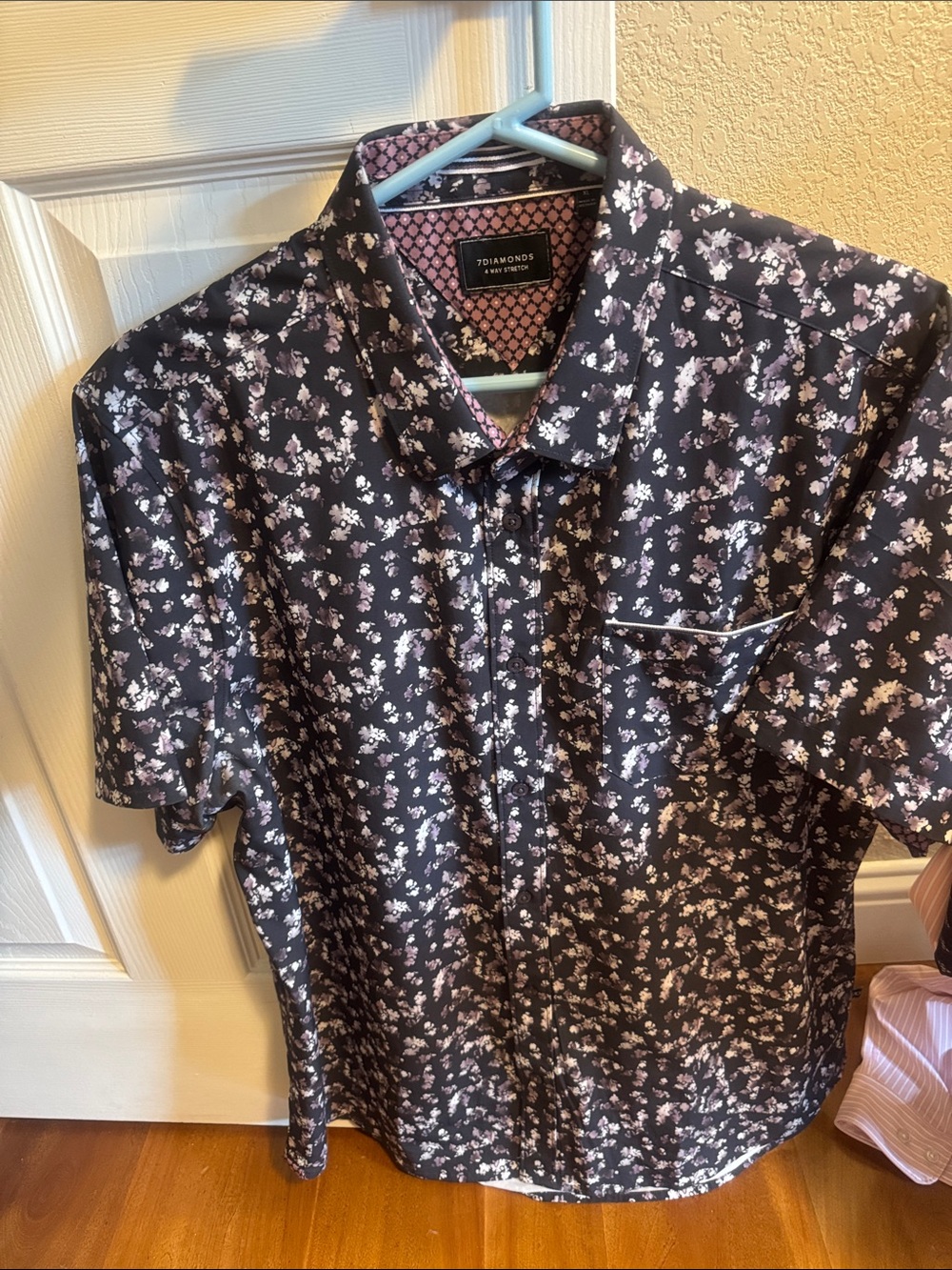 7 Diamonds 4 Way Strectch Men’s Black Floral Short-Sleeve Button-Up Shirt
